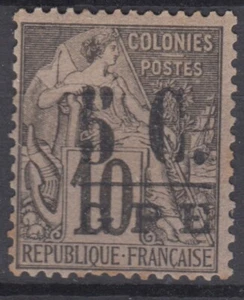 GUADELOUPE : TYPE ALPHEE DUBOIS SURCHARGE N° 10 NEUF * GOMME AVEC CHARNIERE - Picture 1 of 1