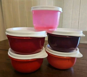 Tupperware Snack Cups - Set of 5 w Lids - 1403A-6 & 4914B-11 NEW - Picture 1 of 10