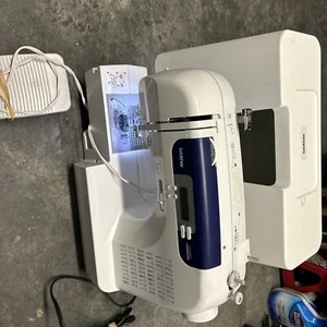 Máquina de Coser Computarizada BROTHER CS-6000i con Estuche - Probada Funciona ((Leer Anuncio) - Imagen 1 de 21