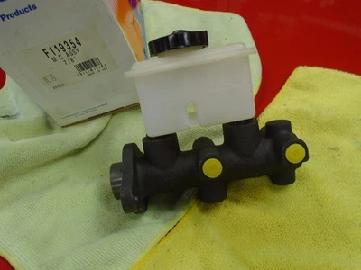 Wagner CILINDRO MAESTRO DE FRENOS 119354 1987 1988 1989 MAZDA 323 Mercury Tracer Foto 1 de 3