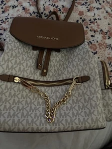 Michael Kors Jet Set Medium Leather Backpack - Picture 1 of 3