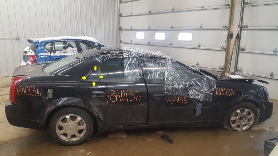 Cadillac CTS 2004 pasajero ventilación trasera derecha ventana de vidrio solamente Foto 1 de 1