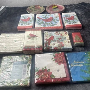 Christmas Themed Napkins And Paper Plates- Party/Dinner Supplies - Picture 1 of 11