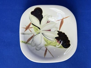 "Tazón de ensalada de bayas de bronce vintage ala roja lotus MSM 5 1/4" - Imagen 1 de 3