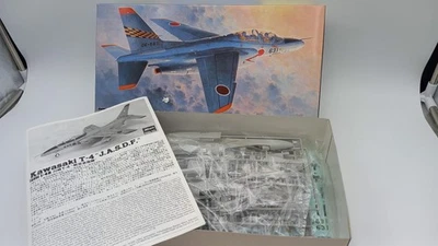  HAWPT17 Hasegawa Kawasaki T-4 J.A.S.D.F. 1/48 - Immagine 1 di 2