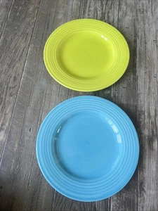 Pottery Barn Sausalito Ridge- Lime Green Blue 2 Dinner Plates - Picture 1 of 5