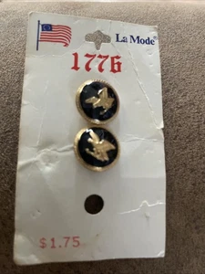 2 Vintage La Mode Bicentennial Eagle schwarz und Messing Knöpfe - Bild 1 von 2
