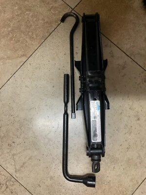18-19-20-21-22 Honda Accord Tire Jack with Tools OEM - Image 1 of 4
