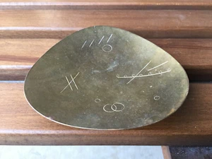 HAYNO FOCKEN BAUHAUS VASSOIO OTTONE CIOTOLA METÀ SECOLO MODERNO ART DECO EPOCA EAMES - Foto 1 di 5
