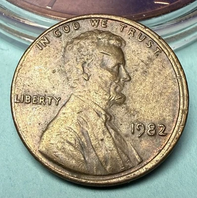 1982 Lincoln Memorial Penny Error DDR Doubled Die Reverse Off Center Coin Error - Image 1 of 4