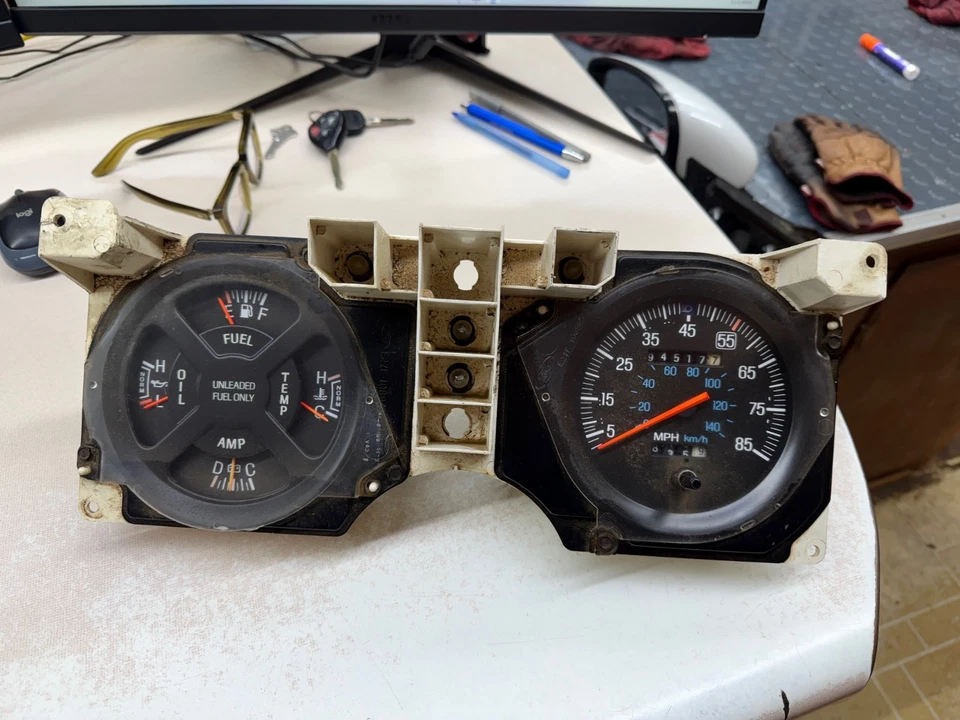 1984 1985 1986 Ford Bronco II OEM спидометр кластер - Изображение 1 из 4
