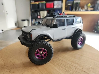 Axial SCX24 Bronco RTR 4wd 1/24 Rock Crawler - Image 1 of 4