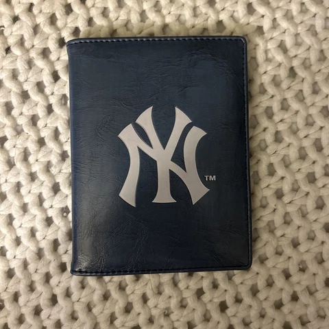 Vintage Blue New York Yankees Delta Wallet SGA Cover