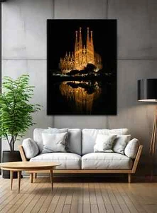 La sagrada familia at night Wall Art Canvas Unframed Print Art - Foto 1 di 4