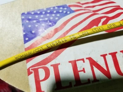 Cable de red Belden Mohawk M57550 24/4P CAT5e LAN UTP amarillo plenum/100 pies Foto 1 de 4