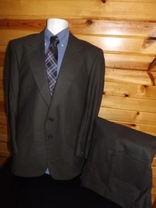 Jos A Bank Traveler's Collection 40R W35 L29 Brown Checked Wool Blend Suit - Picture 1 of 9