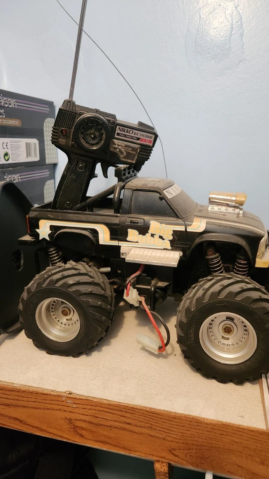 Vintage Tyco Big Bubba 4wd RC Truck with Remote Control - Image 1 of 2