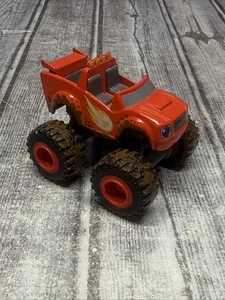 Blaze and the Monster Machines Blaze Red Diecast 2014 CGF20 Truck - Bild 1 von 7