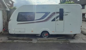 2017 SWIFT elegance 480 Caravan In Excellent Condition, Hardly Used, Many Extras - Picture 1 of 21
