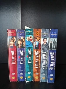 Smallville Seasons 5,6,7,8,9,10 - Foto 1 di 7