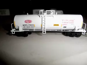 Dupont Ti puro - Autocisterna caolino bianco - Foto 1 di 4