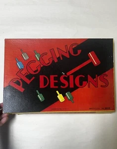Vintage Pegging Designs World War II Era Game COMPLETE with Box, Pressman Toy *2 - Picture 1 of 9