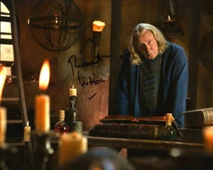 Television Autograph: RICHARD WILSON (Merlin) Signed Photo - Picture 1 of 1