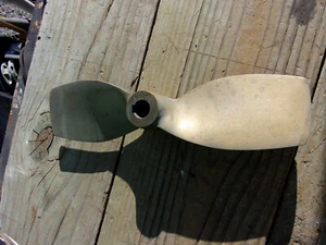 Volvo Penta 2 pale marina/vela barca elica LH 14x9 albero 1" NUOVO - Foto 1 di 3