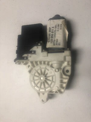 Motor elevador ventana lateral del conductor trasero OEM 02-05 Volkswagen (VW) Jetta sedán Foto 1 de 3