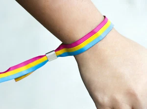 Pansexuell lgbtq Festivalband CSD Armband Pride Gay lgbt Bändchen - Bild 1 von 3
