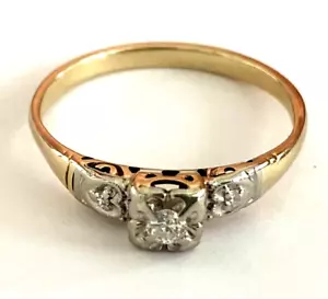 Vintage Classy 14K Yellow Solid Gold 3 Natural Diamond Ladies Ring Size 8.25 - Picture 1 of 18