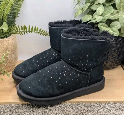 Botas informales de gamuza forradas de piel de oveja negras talla 10 UGG Stargirl para mujer Foto 1 de 4