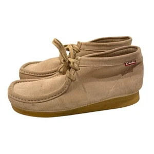 Clarks Stinson Hi Wallabees Chukka Boots Men's 9.5 Sand Suede Daim Sable Shoes - Picture 1 of 4