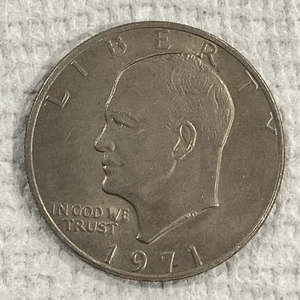 1971 One Dollar Silver Liberty Eisenhower Coin Flying Eagle Error No Mint Mark. - Picture 1 of 3