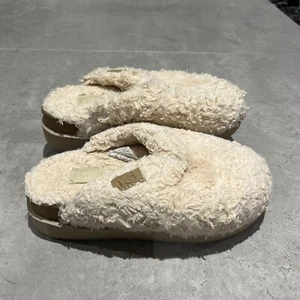 UGG Damen Fuzz Sugar Slide Beige Slipper Sandalen Hausschuhe Gr. UK3 - Bild 1 von 9
