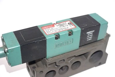 NEW NUMATICS 152SS515K046T30 VALVE - Image 1 of 3