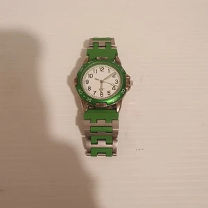 Orologio verde - Foto 1 di 3