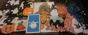 Vintage HALLOWEEN DECOR Lot! Garland, Trick or Treat Bags, Party Goods, Stickers - Bild 1 von 11