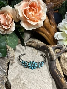 36. ZUNI 925 Sterling Sawtooth set Petit Point Flower Cuff Bracelet 6 3/8", 11.8 - Picture 1 of 15