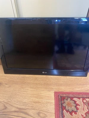 LG 26" Monitor LG26LE3300-B - LED monitor  **No Stand or Remote Control** - Image 1 of 4