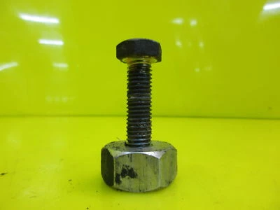 SKIDOO SKI DOO 99 FORMULA Z 500 583 670 CARCASA CADENA PISTA PERNO Y ESPACIADOR Foto 1 de 4