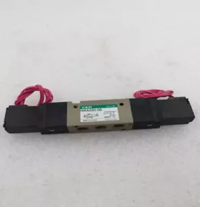 1 Stück Neu Magnetventil 4KA220-06-DC24V - Bild 1 von 1