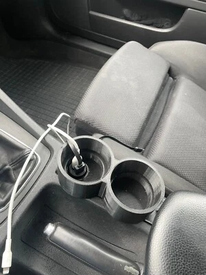 Подстаканники для подтяжки лица AUDI A4 B5 (1999-2001) - Изображение 1 из 4