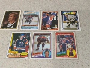 Wayne Gretzky Vintage Hockey Cards - Lot Of 7 - Picture 1 of 12