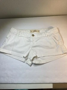 Hollister Shorts Size 5 / 27 White Low Rise 2” Inseam EUC - Picture 1 of 9