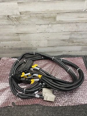 Lote de 8 CABLES HARRIS CM21874-0501, RED DE E/S HD-68 CENTINELA Foto 1 de 4