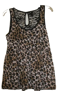 Full Tilt Sheer Animal Print Lace Back Top, Medium NEW NWOT - Picture 1 of 4