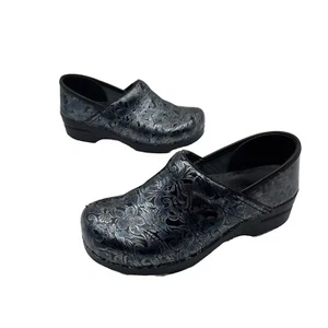 Dansko Shoes Women’s 40 Black Floral Embossed Leather Nursing Work Clogs - Picture 1 of 10