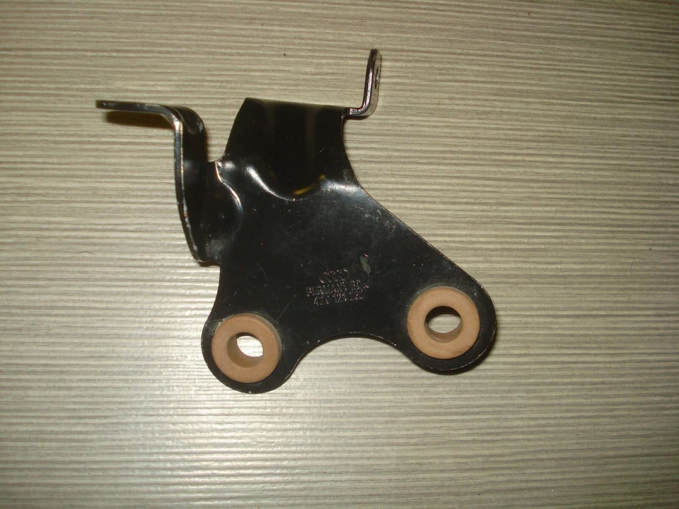 Soporte radiador exterior derecho audi r8 420121232 Foto 1 de 1