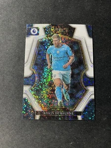 KEVIN DE BRUYNE 2022 PANINI SELECT PREMIER LEAGUE WEISS SP MEZZANINE - Bild 1 von 2